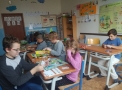 V rámci..., 1